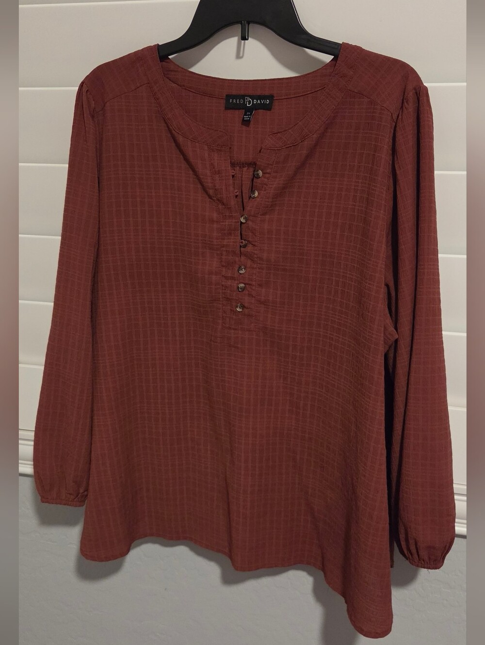Fred David Women's Rust Button-Front Long-Sleeve Top